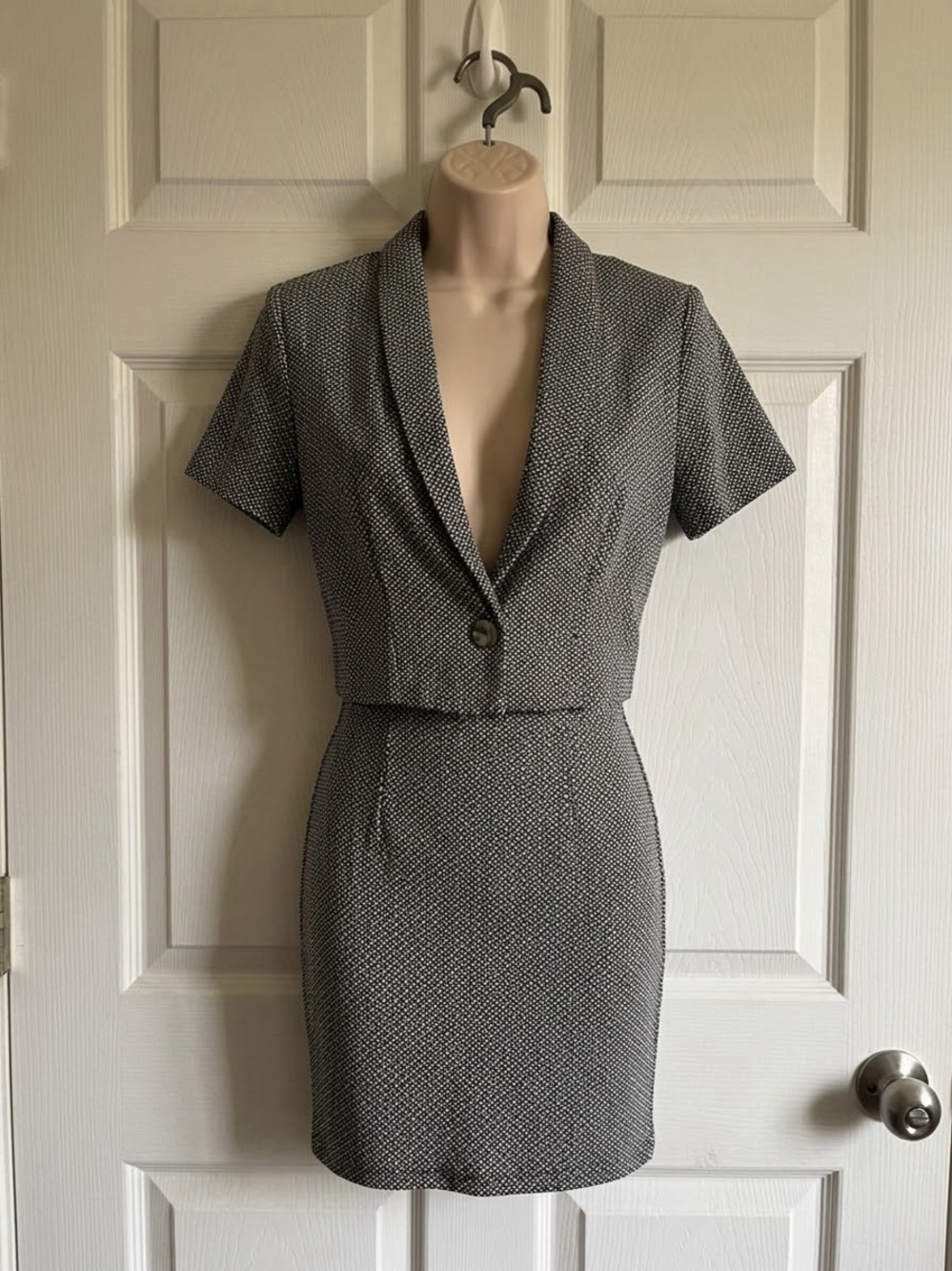 Haute Monde Black & White Tweed Short-Sleeve Cropped Blazer with Pencil Skirt